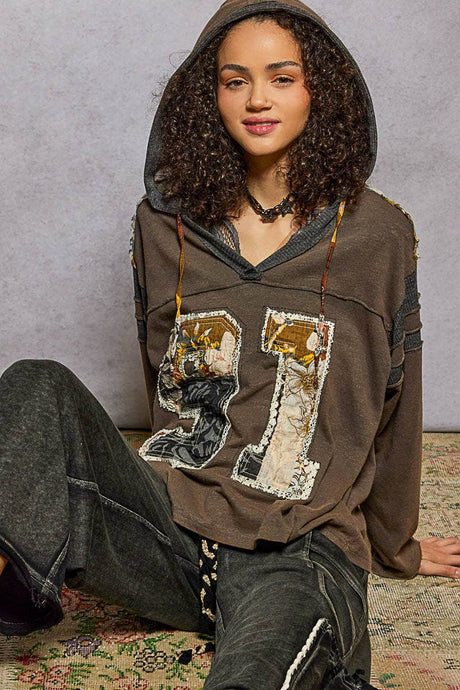 Charcoal Multi Long sleeve V-neck hooded number patch knit POL top