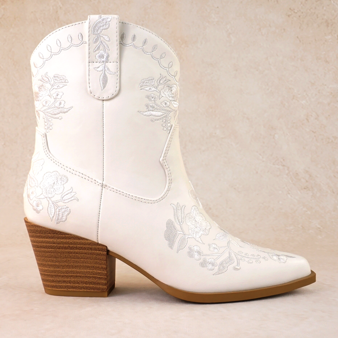 Gracie Pull On Western Bootie