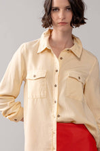 White Classic Tencel Utility Casual Button Down Chambray Urban Daizy Shirt