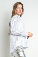 IT3269 Metallic Foil Long Sleeve Button Down Shirt: Silver / L