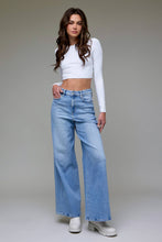 Medium Light Clean Stretch High Rise Wide Leg Hidden Jeans