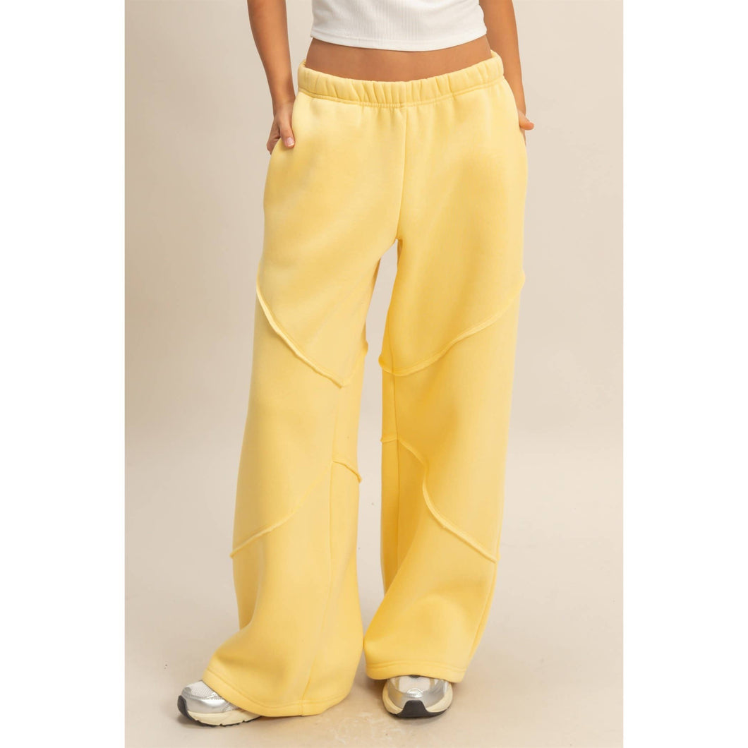 Eggnut Relaxed-Fit Jogger Pants With Pocket Detail