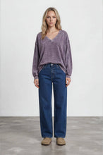 WASHED INVERTED SEAM DETAIL LONG SLEEVE KNIT TOP: EGGPLANT