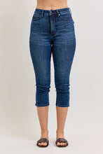 Dark High Waist T.C. Judy Blue Capris w/ Shield Back Pkts
