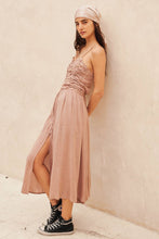 Taupe Solid Sweetheart Neck Lace Chiffon Midi Dress