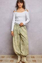Vintage Washing Solid Buckle Open Shoulder Knit Thermal Top: PALE OLIVE