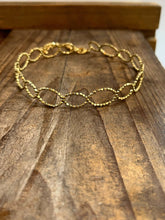 Alice Choker Necklace