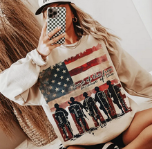 Ivory Land of the Free, 4th of July Graphic Tee