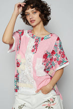 Aqua POL Round neck short sleeve floral knit rib top
