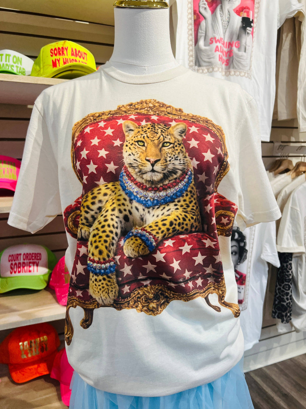 Leopard Star Chair Cream Graphic Tee
