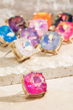 Lilac Faceted Glass Stud Earrings