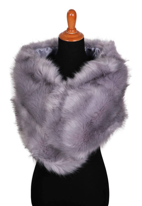 Grey Flapper faux fur cape