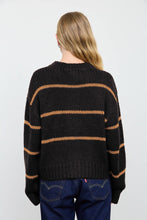 STRIPE JACQUARD BUTTON DOWN KNIT CARDIGAN: BROWN