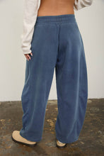 SMOCKED WAIST DRAWSTRING BARREL LEG SWEATPANTS: MAROON
