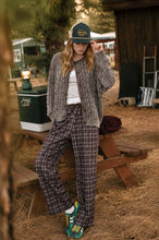 WASHED PATTERN CABLE KNIT BUTTON DOWN CARDIGAN: LIGHT KHAKI