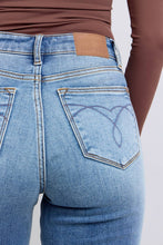Medium Vintage Wash Thermal Straight Judy Blue Jeans
