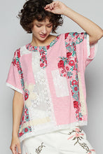 Aqua POL Round neck short sleeve floral knit rib top