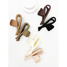 Minimal Design Jumbo Neutral Tone Hair Claw: MIX COLOR / ONE(12)