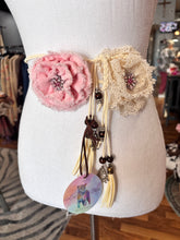 Alicat Floral Belts 8/18/26 1380