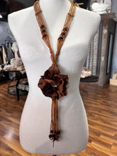 Alicat Statement Necklace 3 8/18/26 1384