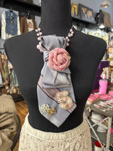 Tie AliCat Necklace 8/21/25 1129