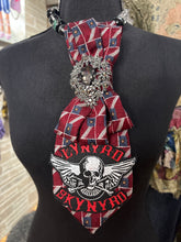 AliCat Original Tie Necklace 8/28/25 1142