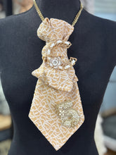 Variety AliCat Large Necklaces 7/9/25 1015