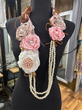 Variety AliCat Large Necklaces 7/9/25 1015