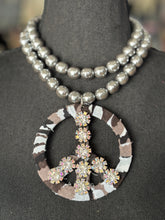 Variety Alicat Statement Necklaces 6/6/25 9973