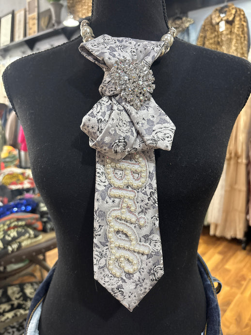 AliCat Tie Necklaces 9/23/25 1173