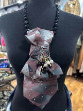 AliCat Tie Necklaces 9/23/25 1173