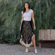 Black Bohoemia Mid-Length Skirt with Rayon Print