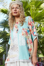 Aqua POL Round neck short sleeve floral knit rib top