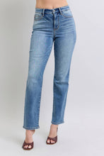 Medium Vintage Wash Thermal Straight Judy Blue Jeans