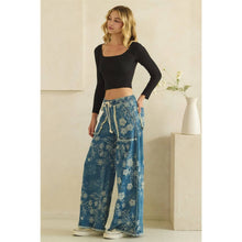 Denim Floral Patch Embroidered Oli+Hali Pants