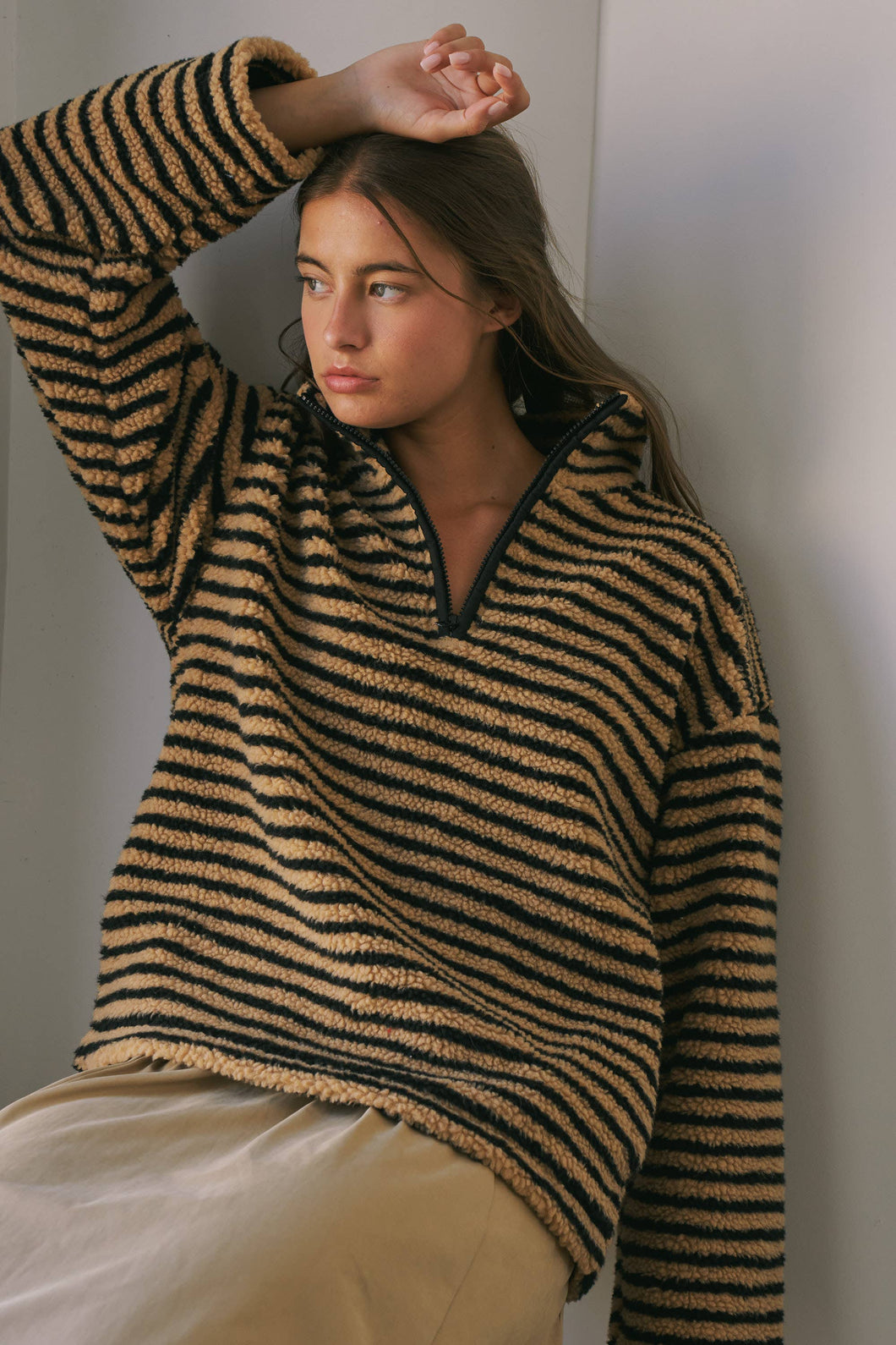 HT3686 Mandy Half Zip Fleece Pullover (TAUPE/BLACK): TAUPE/BLACK / S-M-L (3-2-1)