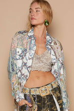 Long sleeve roomy fit shirt in printed woven top: Green Multi