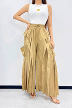 X9932CP Ruffle Cargo Wide-Leg Pants: BLACK / M