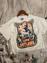 Natural Ladies Love Outlaws Vintage Relaxed Crop T-shirt