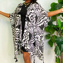 Black Geometric Art Kimono