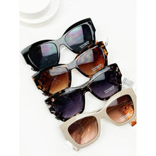 Elena Fashion Shades Sunglasses: MIX COLOR / ONE(12)