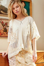 Natural V-neck short sleeve crochet contrast solid POL top