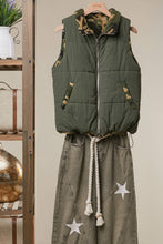 Green Reversible Lined Puffer Vest with Zip Front