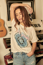 Ivory Def Leppard Adrenalize Vintage-Print Graphic Tee