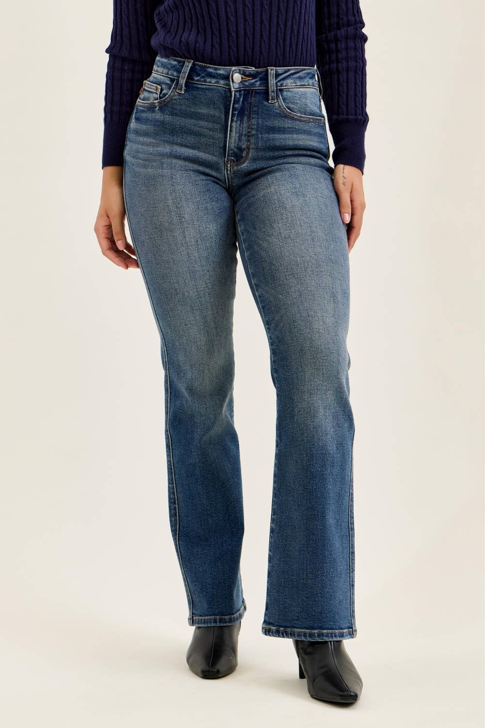 Dark Mid Rise DAISY Bootcut DK Dusk Rider Indigo Judy Blue Jeans