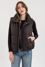 Black Solid Zip Up Puffer Vest