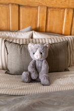 Karing Kitten Gry Plush Toy