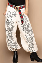 Black Red flower print circular POL buckle belt