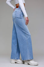 Medium Light Clean Stretch High Rise Wide Leg Hidden Jeans