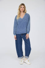 WASHED INVERTED SEAM DETAIL LONG SLEEVE KNIT TOP: EGGPLANT